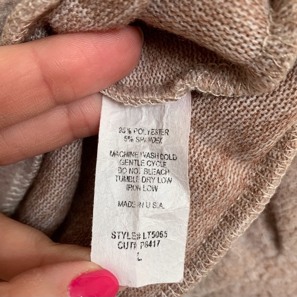 Hailey & Co Boutique Top - sz L - Picture 8 of 8